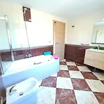 Magnificent Villa: 2 Private Pools, Bbq, Garden & Parking. 13 Per. In Padul Granada