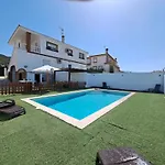 Magnificent Villa: 2 Private Pools, Bbq, Garden & Parking. 13 Per. In Padul Villa Granada
