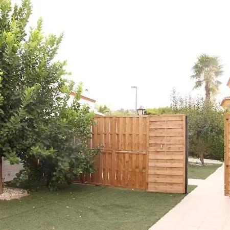 Villa Magnificent Villa: 2 Private Pools, Bbq, Garden & Parking. 13 Per. In Padul