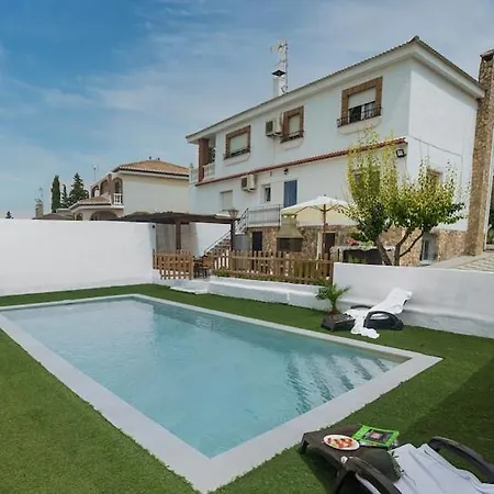 Magnificent Villa: 2 Private Pools, Bbq, Garden & Parking. 13 Per. In Padul Villa