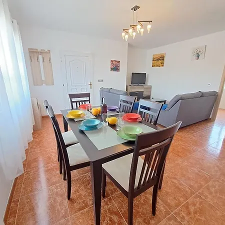 Magnificent Villa: 2 Private Pools, Bbq, Garden & Parking. 13 Per. In Padul *