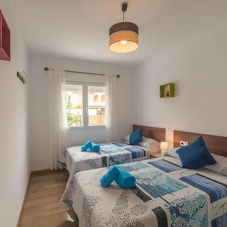 Magnificent Villa: 2 Private Pools, Bbq, Garden & Parking. 13 Per. In Padul Villa