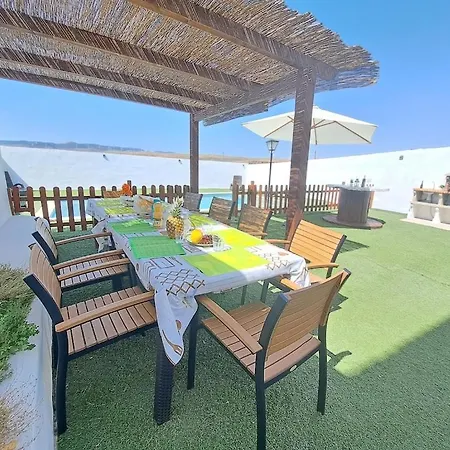 Magnificent Villa: 2 Private Pools, Bbq, Garden & Parking. 13 Per. In Padul Villa *