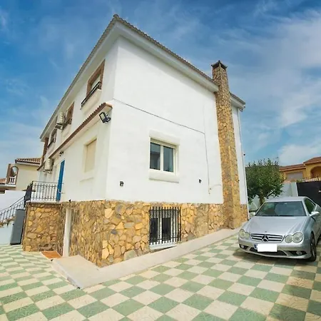 Magnificent Villa: 2 Private Pools, Bbq, Garden & Parking. 13 Per. In Padul * Granada